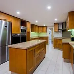 Freesia With Heated Pool And Air Conditionin