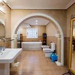 Villa Freesia With Heated Pool And Air Conditionin