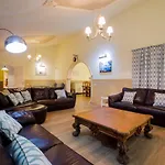 Villa Freesia With Heated Pool And Air Conditionin