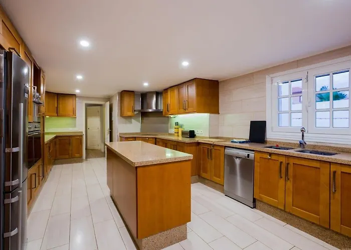 Freesia With Heated Pool And Air Conditionin Villa San Miguel de Abona