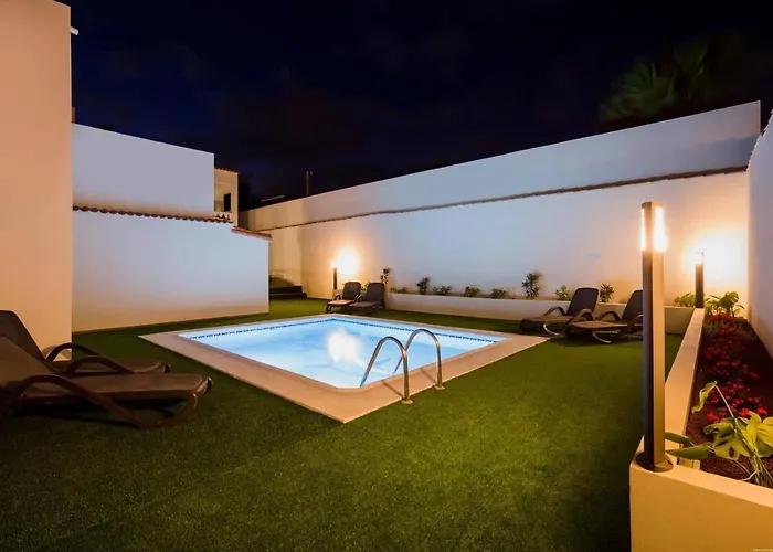 Villa Freesia With Heated Pool And Air Conditionin *