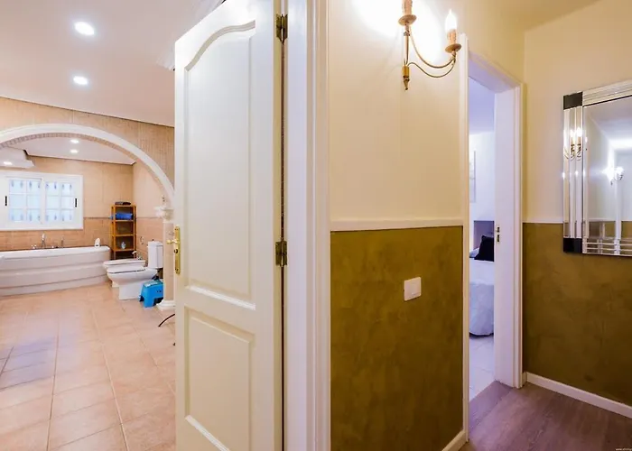 Villa Freesia With Heated Pool And Air Conditionin