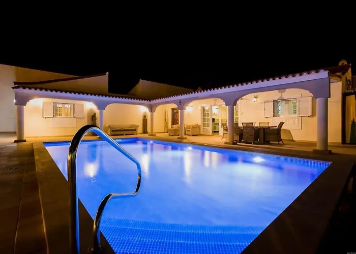 Freesia With Heated Pool And Air Conditionin *