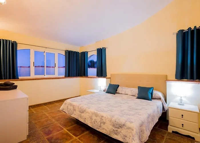 Freesia With Heated Pool And Air Conditionin San Miguel de Abona