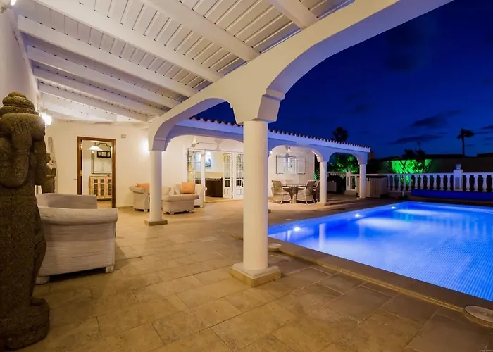 Freesia With Heated Pool And Air Conditionin San Miguel de Abona