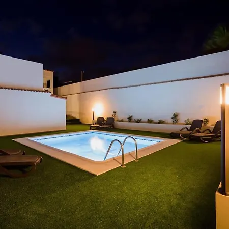וילה Freesia With Heated Pool And Air Conditionin *