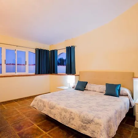 Freesia With Heated Pool And Air Conditionin סן מיגל דה אבונה