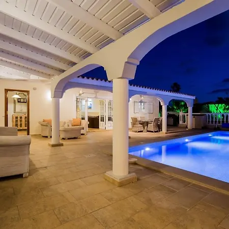 Freesia With Heated Pool And Air Conditionin סן מיגל דה אבונה